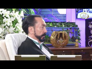 Adnan Oktar's live talk on A9 TV with simultaneous interpretation (03.12.2016)