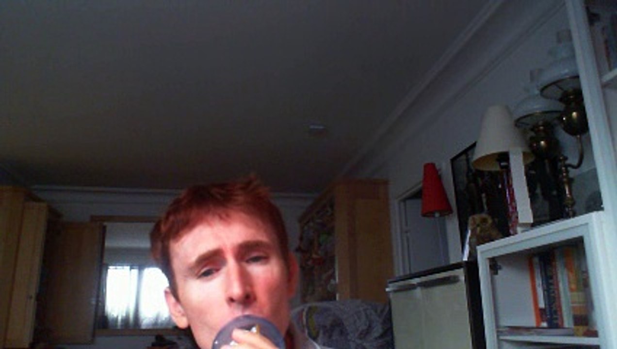 Wiwi égratigne "mon café" d'Axelle Red