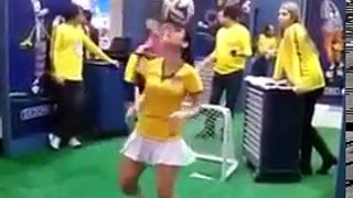 Whatsapp Video   Girl Juggling With Her Soccer Ball   Amazing Video