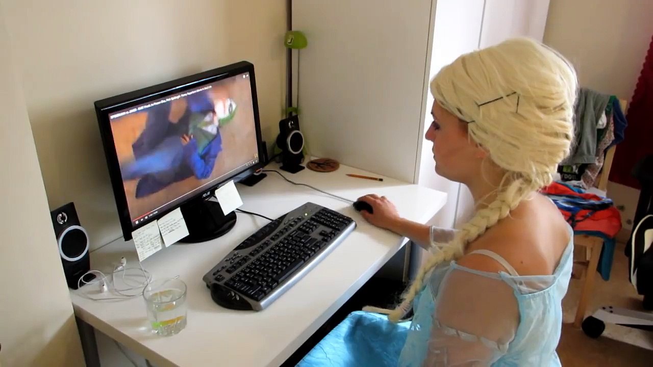 Frozen Elsa Poo Gummy Worms Joker Eats Them! /w Spiderman, Fun Superheroes Movie In Real Life
