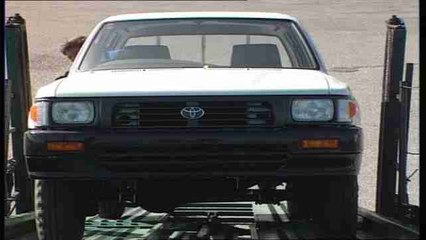 Trump ahora amenaza a Toyota