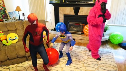 Spiderman & Batman vs Joker! Hot Pepper Pizza Prank! Funny Super Heroes in Real Life