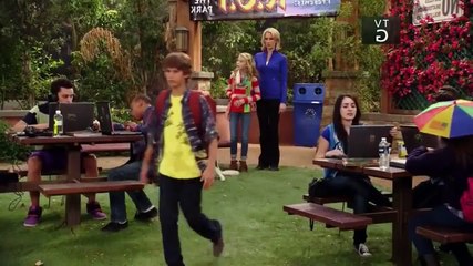 Dog With A Blog - S01 E5 World Of Woofcraft