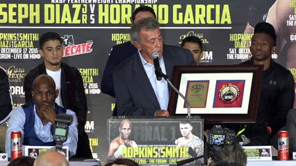 . @WorldBoxingOrg makes a special presentation