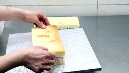 Hướng dẫn làm bánh kem hình công chú Elsa bá đạo