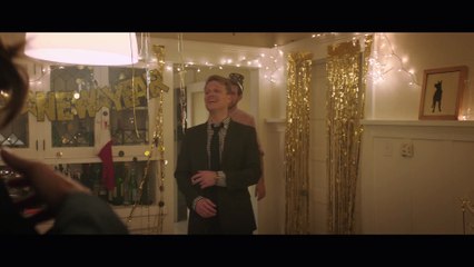 A group of friends collapses under the pressure of New Years Eve