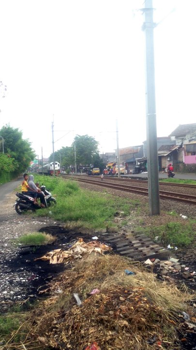 KERETA API DIESEL