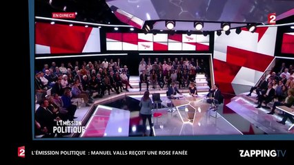 L'émission politique : Manuel Valls reçoit une rose fanée de Charline Vanhoenacker (vidéo)