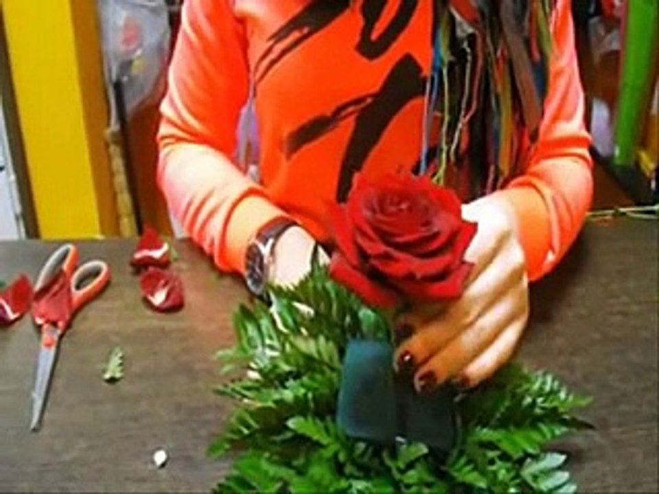 Dạy cắm hoa cưới để bàn.