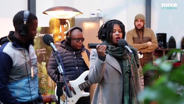 BCUC _ Live Plus Près de toi-j6t9vdA1Jto