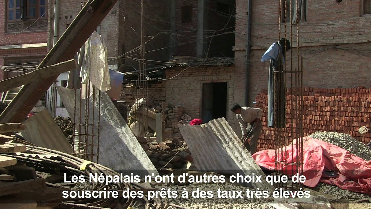 Népal: les victimes du séisme de 2015 menacées d'endettement