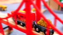 BRIO Toys BRIDGE DESTRUCTION! - Toy Cars & Trains Demo - Learn High & Low-1Sl-Sk9Yd