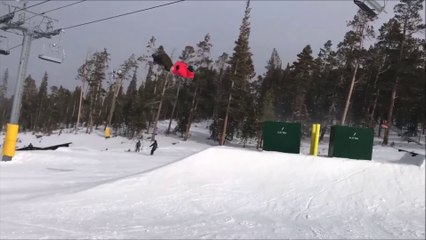 La plus belle gamelle en ski sur un tremplin