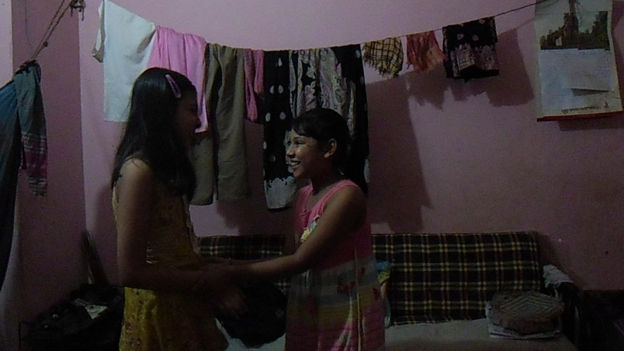 dance by 2 sweet girls..rani may tu raja a-u lala, Ajoy and Sunakshi