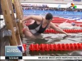 Alemania: jóvenes realizan competencia de natación en baja temperatura