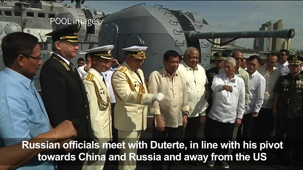 Russian Marines in Philippine charm offensive