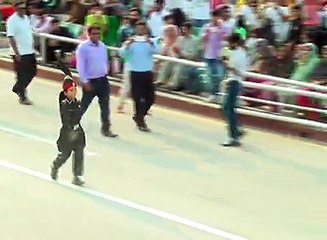 pakistani bechay nay poray india kooo hila diya