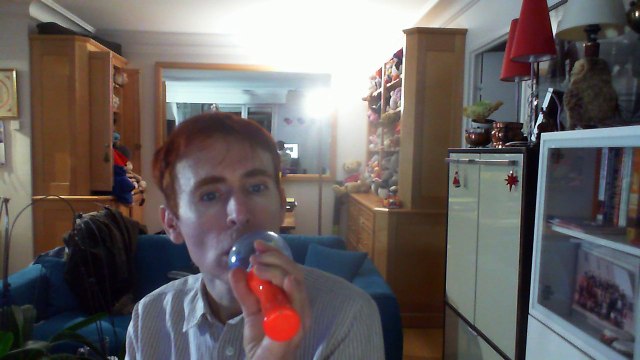 Wiwi égratigne la terre le ciel et l'amour de Rosy Armen