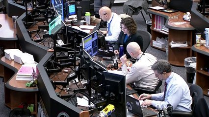 Astronautas saem da ISS para instalar baterias