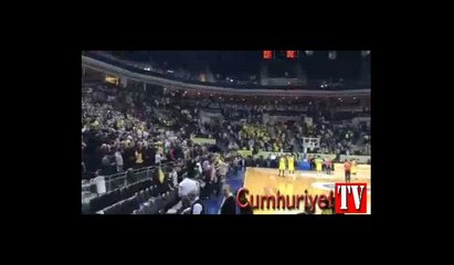 FB Ülker Arena'da "Türkiye laiktir, laik kalacak" sesleri