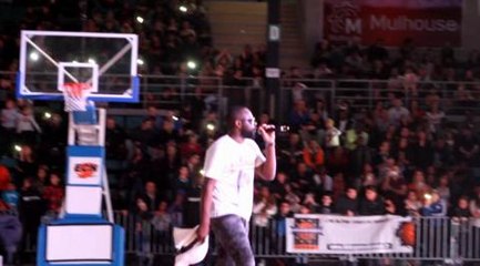 4000 fans pour Maître...