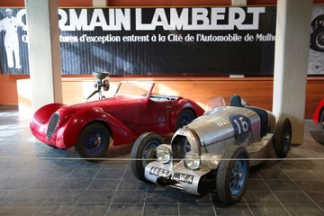 Precieuses archives et bolides uniques a la cite de...