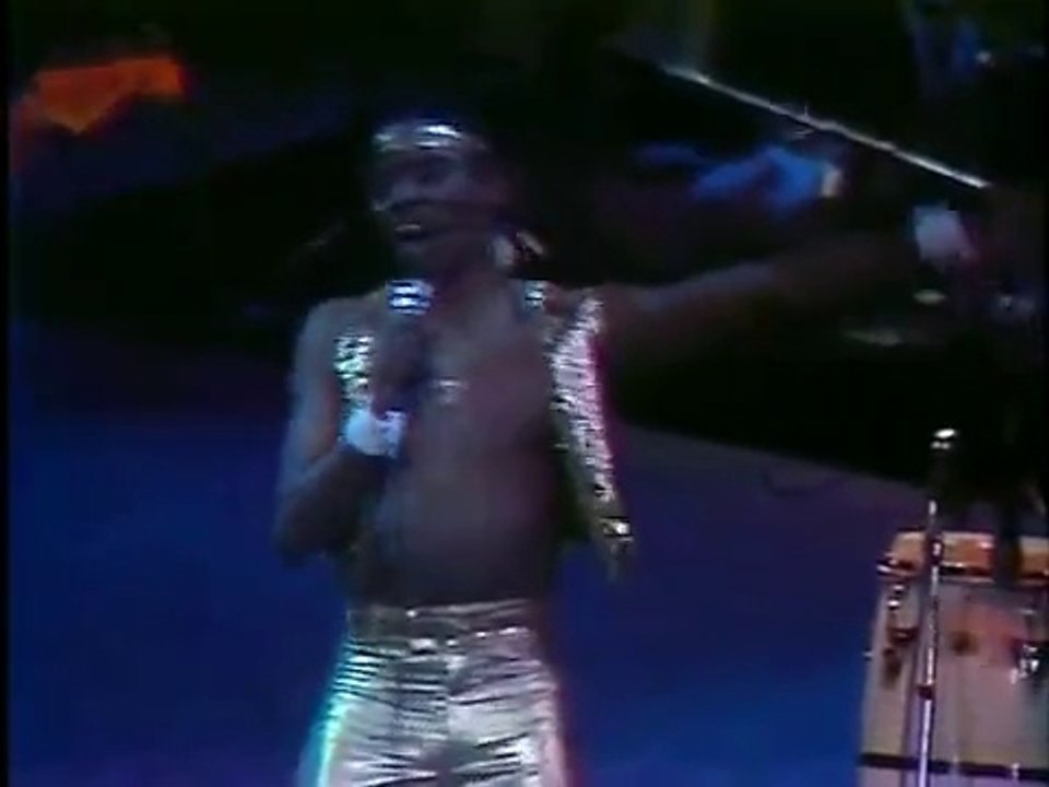 Earth wind and fire live in concert Oakland colsem