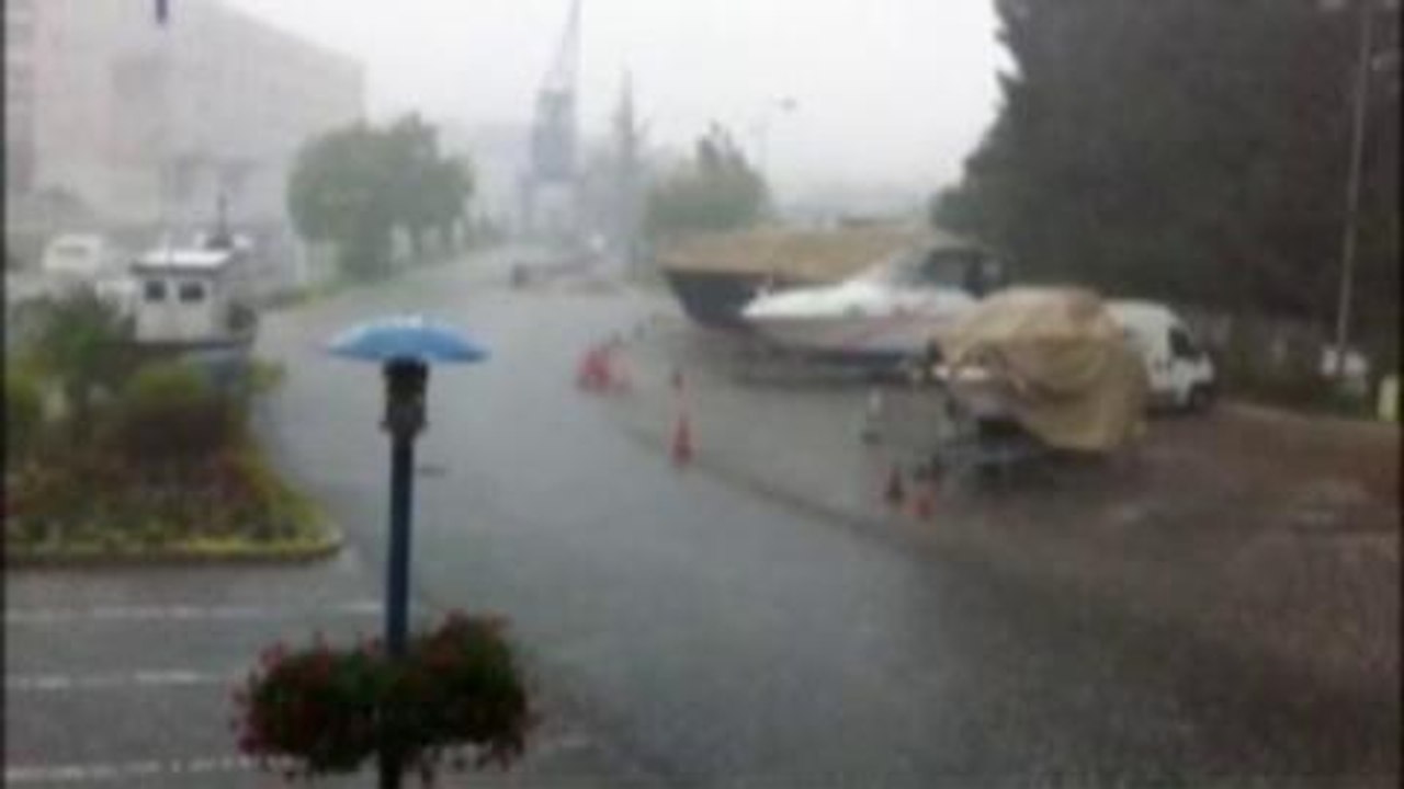 Orage et grele a...