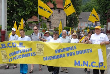 Chomeurs et precaires ont investi...