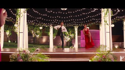 Love Is A Dare _ Dance Video _ Befikre _ Ranveer Singh _ Vaani Kapoor _ Vishal a_HD