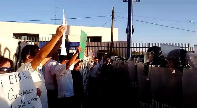 6 de enero 2017 segunda manifestación en la caseta de cobro de Guanajuato Silao