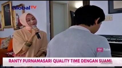 Ranty Purnamasari Menyanyi Ditemani Suami Tercinta di Rumah