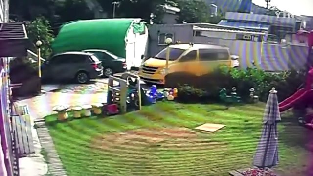 또 통학차 사고...후진 차에 치여 2살 어린이 참변 / YTN (Yes! Top News)