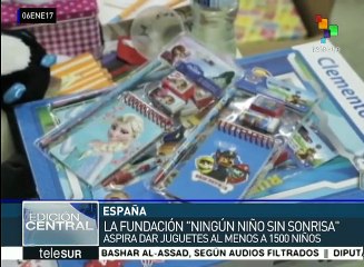 Españoles se organizan para dar regalos a niños sin recursos