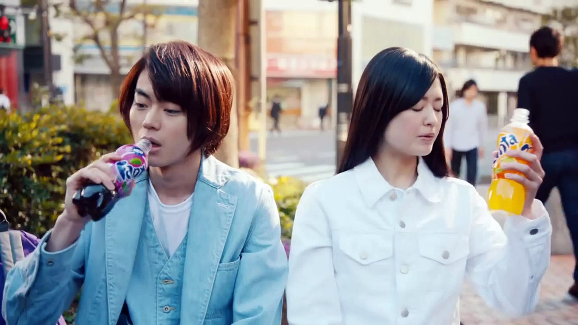 菅田将暉 Cm 大人気フレーバー ファンタ おいしさハジケる 篇15秒 動画 Dailymotion