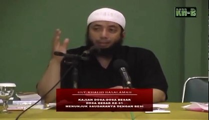 Dosa Besar Ke-61 Menunjuk Saudaranya dengan Besi_02