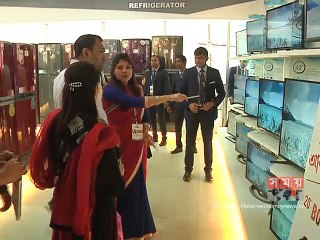 বাণিজ্য মেলায় বাড়তি চাপ ইলেক্ট্রনিক্স পণ্যের শো-রুমে