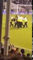 فيديو يكشف هوية الفتاة التي دخلت ملعب مباراة السوبر السعودي في لندن.. وماذا كانت تحمل في يدها