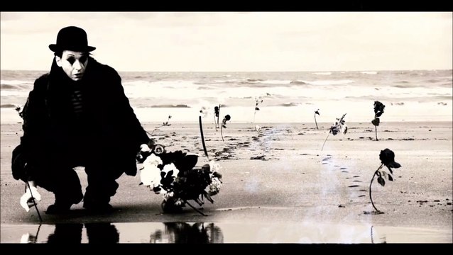 une des plus belle chanson de ces dernieres années ..