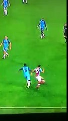 Dimitri Payet humilie Sergio Aguero avec un petit pont !