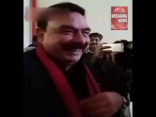 Sheikh Rasheed Ahmed Caught in Ladies Washroom