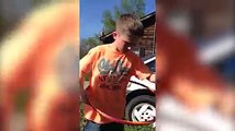 Funny Kid Thinks Hula Hoop Is BrokenSomething is definitely wrong with that hula hoop!