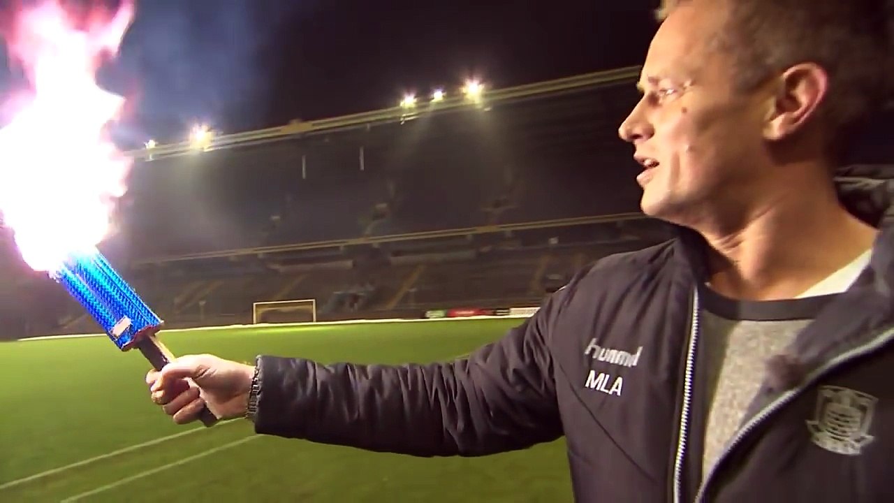 Supporters : Une torche sans chaleur et légale pour remplacer les fumigènes ?