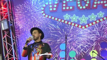 Хоменко на сцене