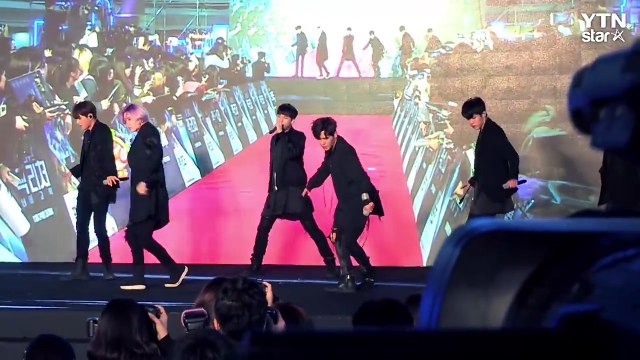 [★영상] 톰 크루즈 형님 응원 왔어요 …인피니트 '태풍' 축하 공연 / YTN (Yes! Top News)