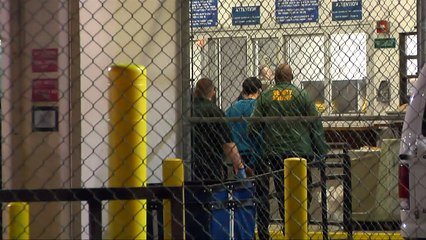 Atirador de Fort Lauderdale é levado para a prisão