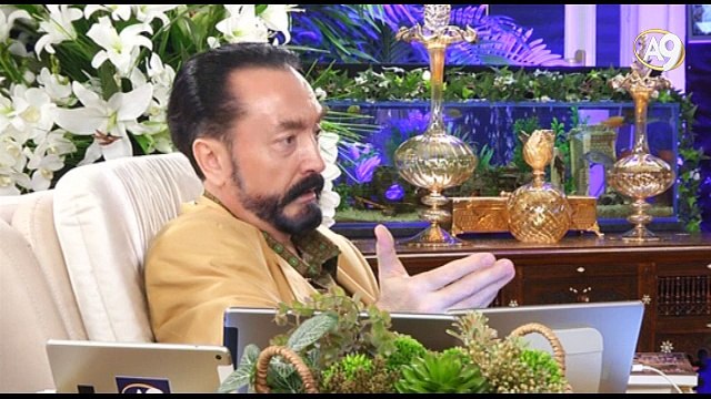 Münafığın Derin Karanlığı kitabı kardeşlerimizin evlerinde mutlaka bulunmalı