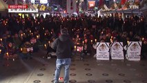 [영상] 추위도 못막은 '촛불 민심'...청와대 앞 행진 / YTN (Yes! Top News)
