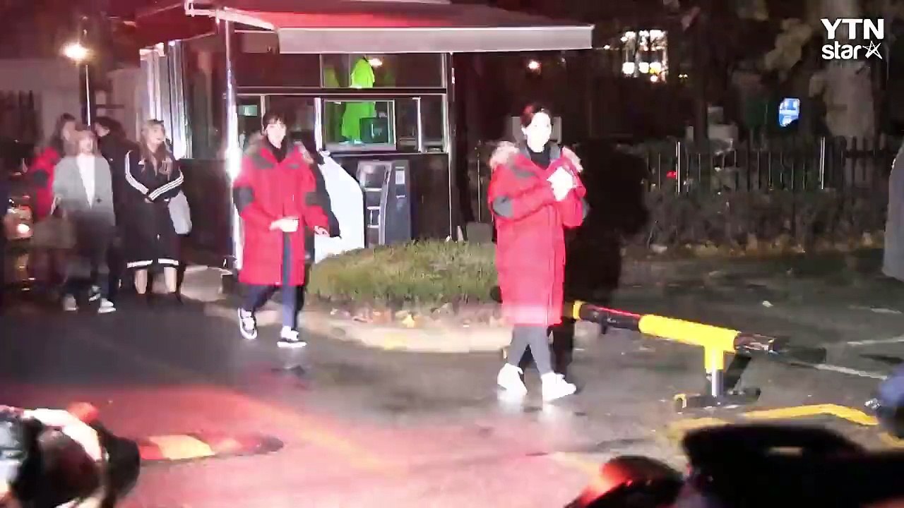 [★영상] 라붐, 동화 속 여섯명의 겨울 요정…'반해버렸어' (뮤직뱅크 출근길) /...
