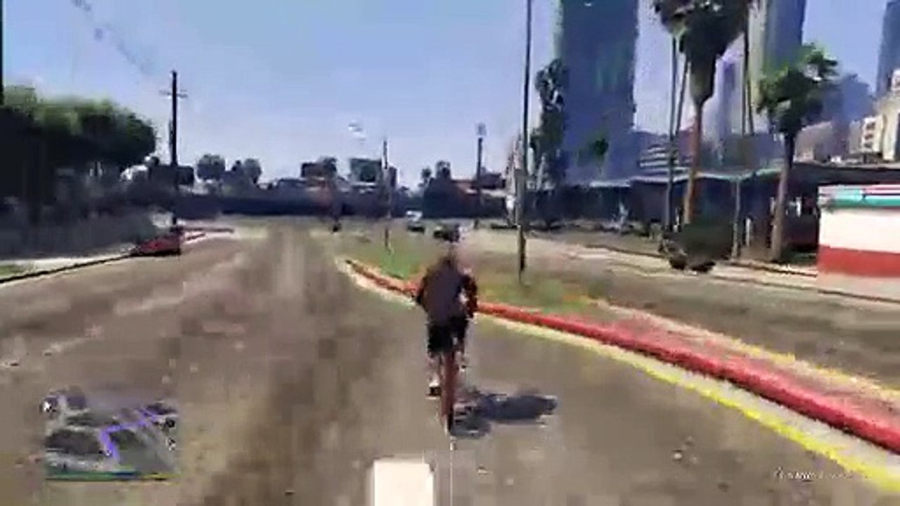 Jugando GTA V (20)